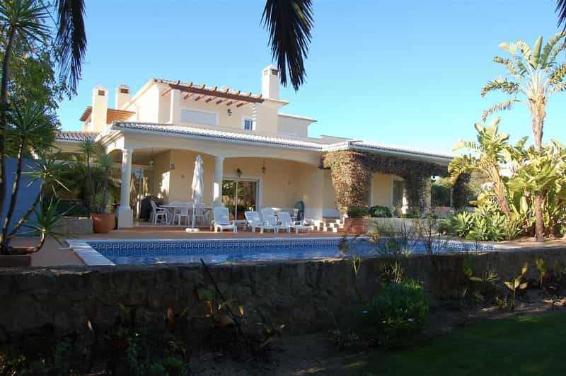 жилой дом в Praia Da Luz, Algarve 10055995