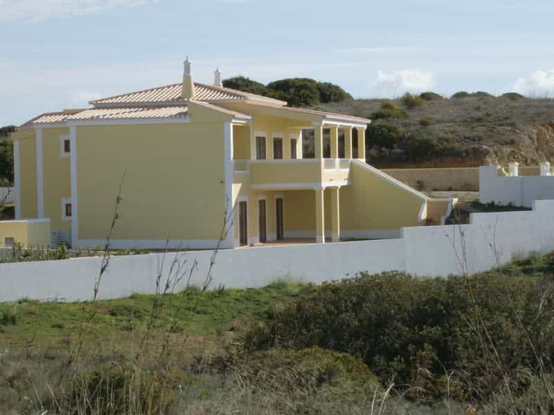 House in Montinhos da Luz, Faro 10055997