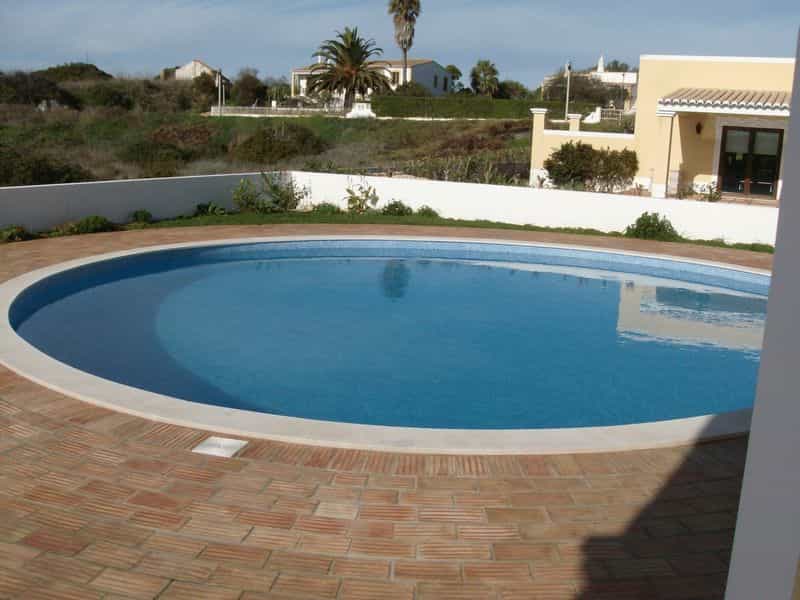 Huis in Praia Da Luz, Algarve 10055997