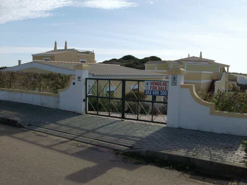 Haus im Montinhos da Luz, Faro 10056002