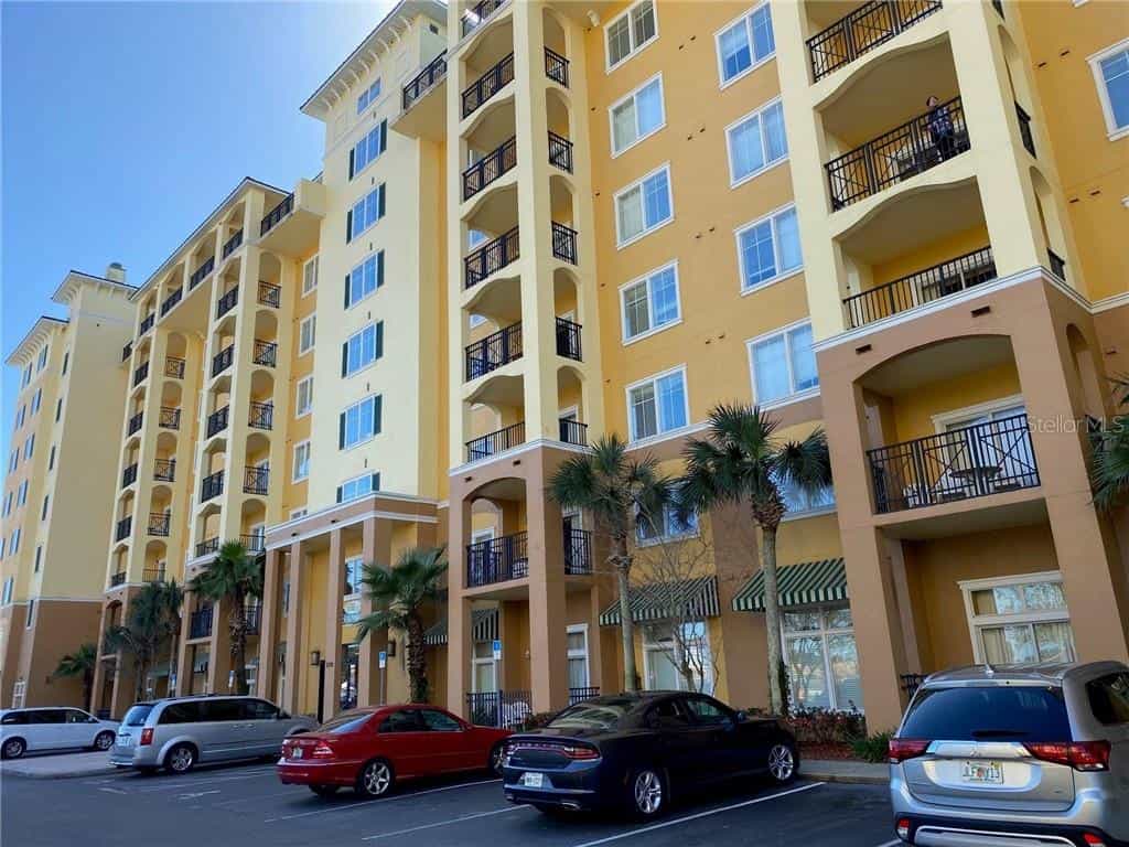 Condominium in Holden Hoogten, Florida 10056085