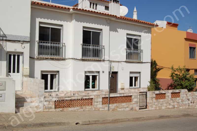 Eigentumswohnung im Ferragudo, Faro 10056107