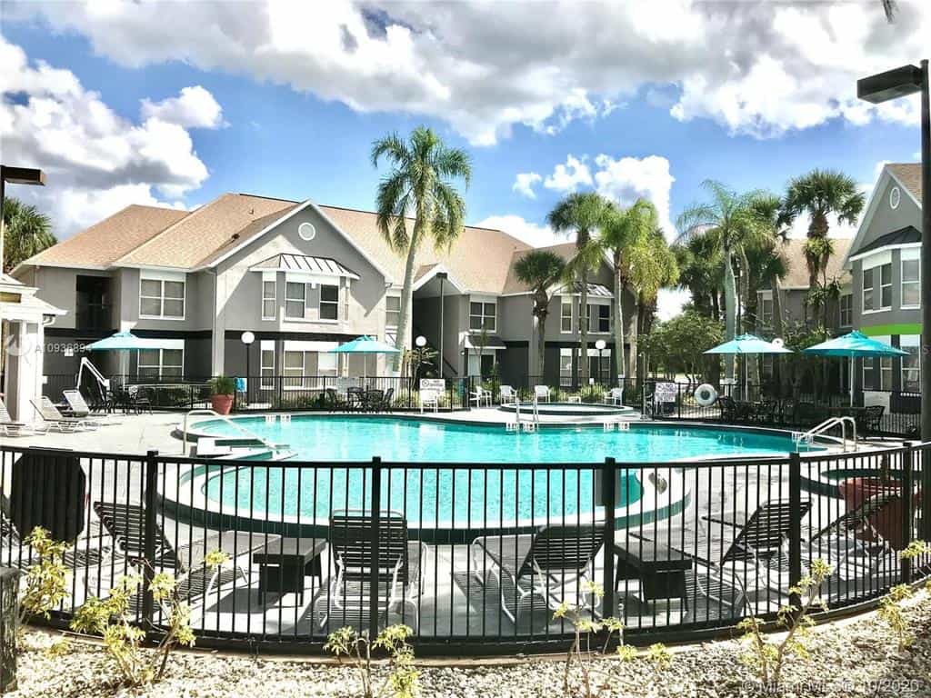 Condominium in Kissimmee, Florida 10056135