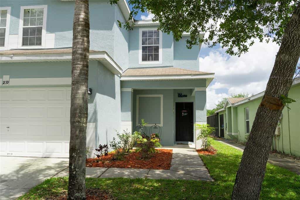 House in Loughman, Florida 10056544