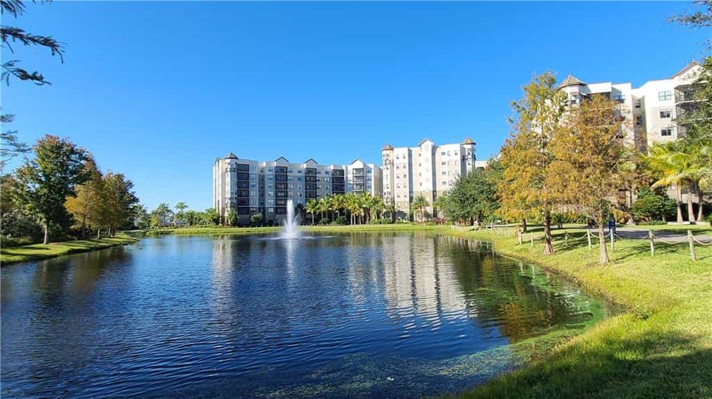 Condominium in Winter Garden, Florida 10056578