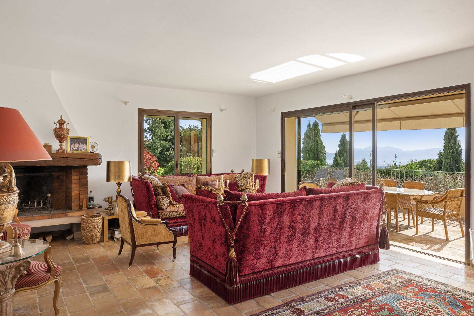 Rumah di Mougin, Provence-Alpes-Cote d'Azur 10056971
