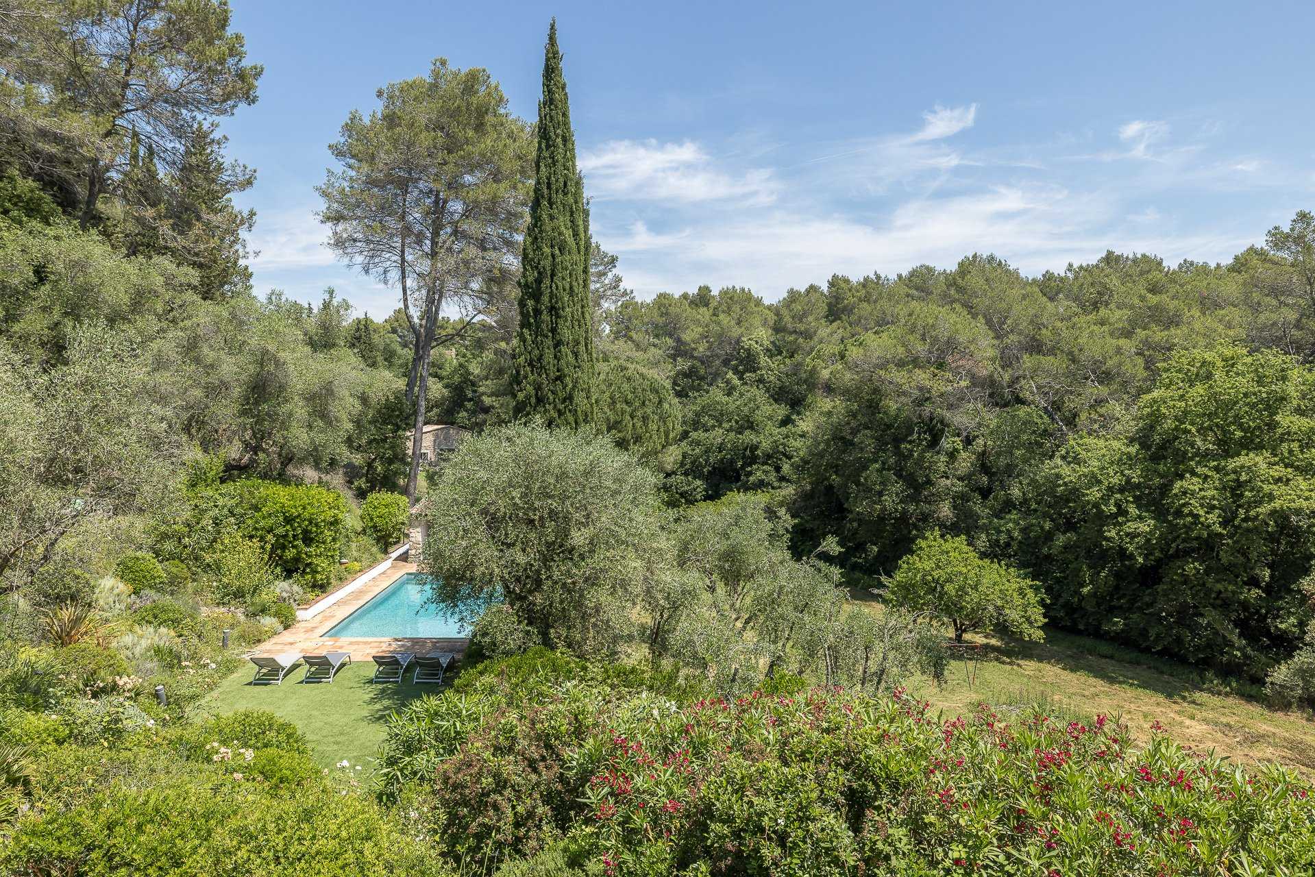 Rumah di La Roquette-sur-Siagne, Provence-Alpes-Cote d'Azur 10056979