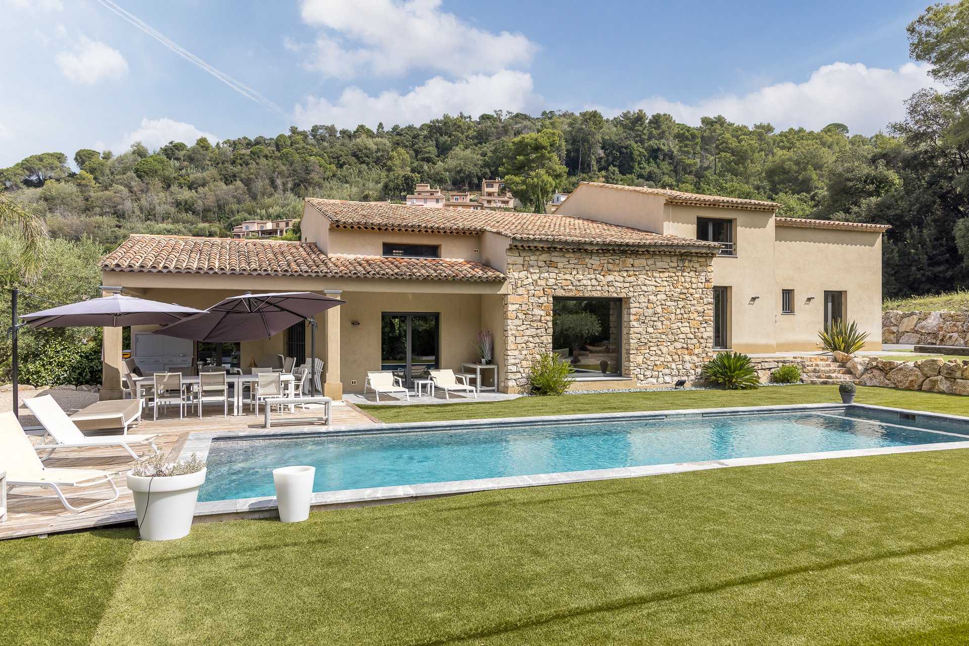 Rumah di La Roquette-sur-Siagne, Provence-Alpes-Cote d'Azur 10056988