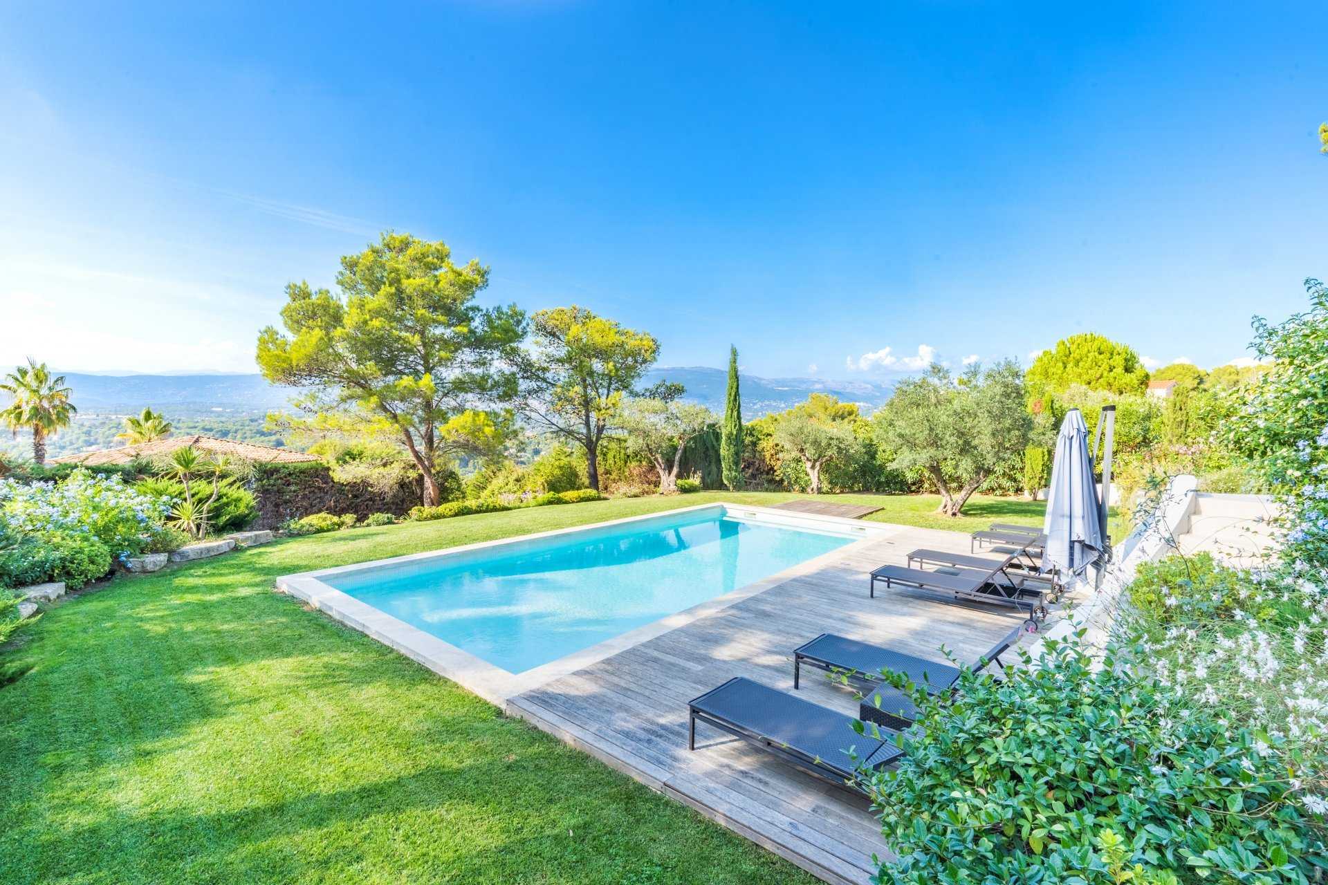 Huis in Mougins, Provence-Alpes-Côte d'Azur 10057019