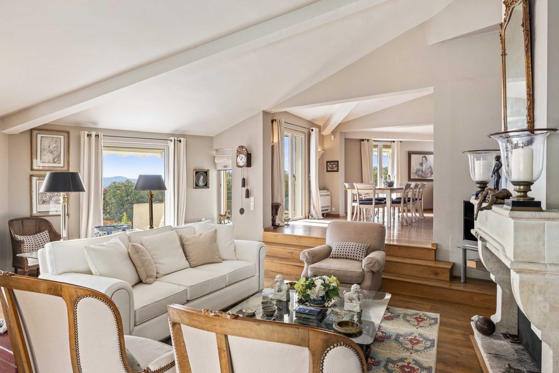Talo sisään Mouans-Sartoux, Provence-Alpes-Cote d'Azur 10057021