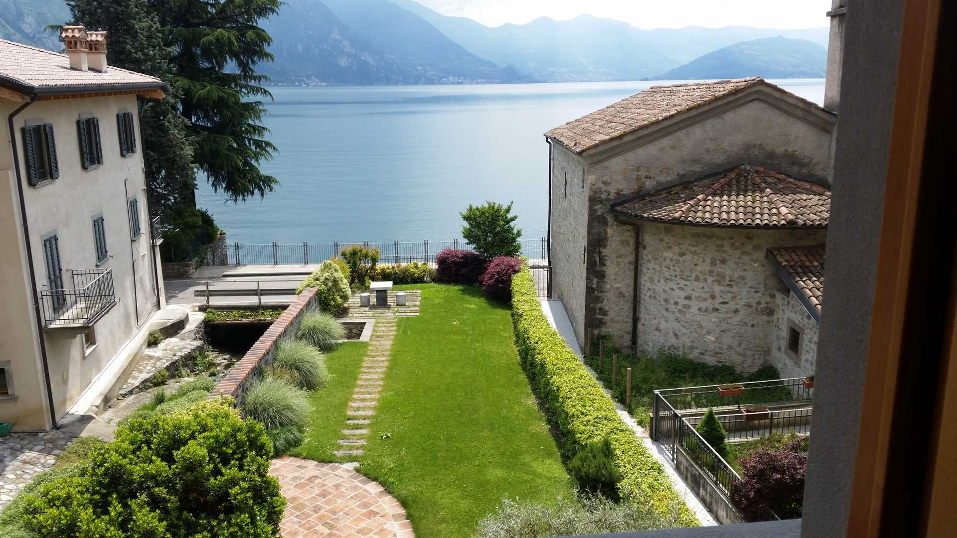 Condominio nel Riva Di Solto, Lombardy 10057154