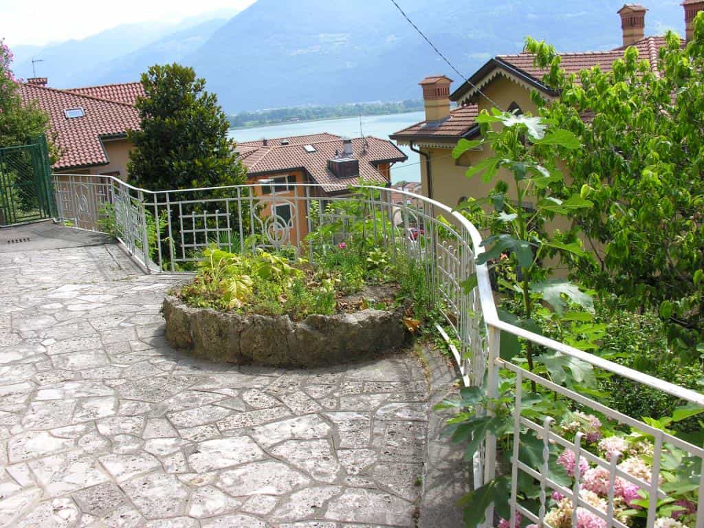 Casa nel Lovere, Lombardy 10057157