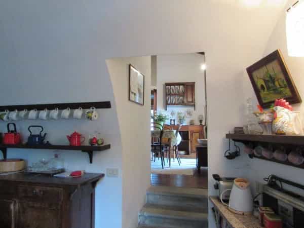 公寓 在 Solto Collina, Lombardy 10057158