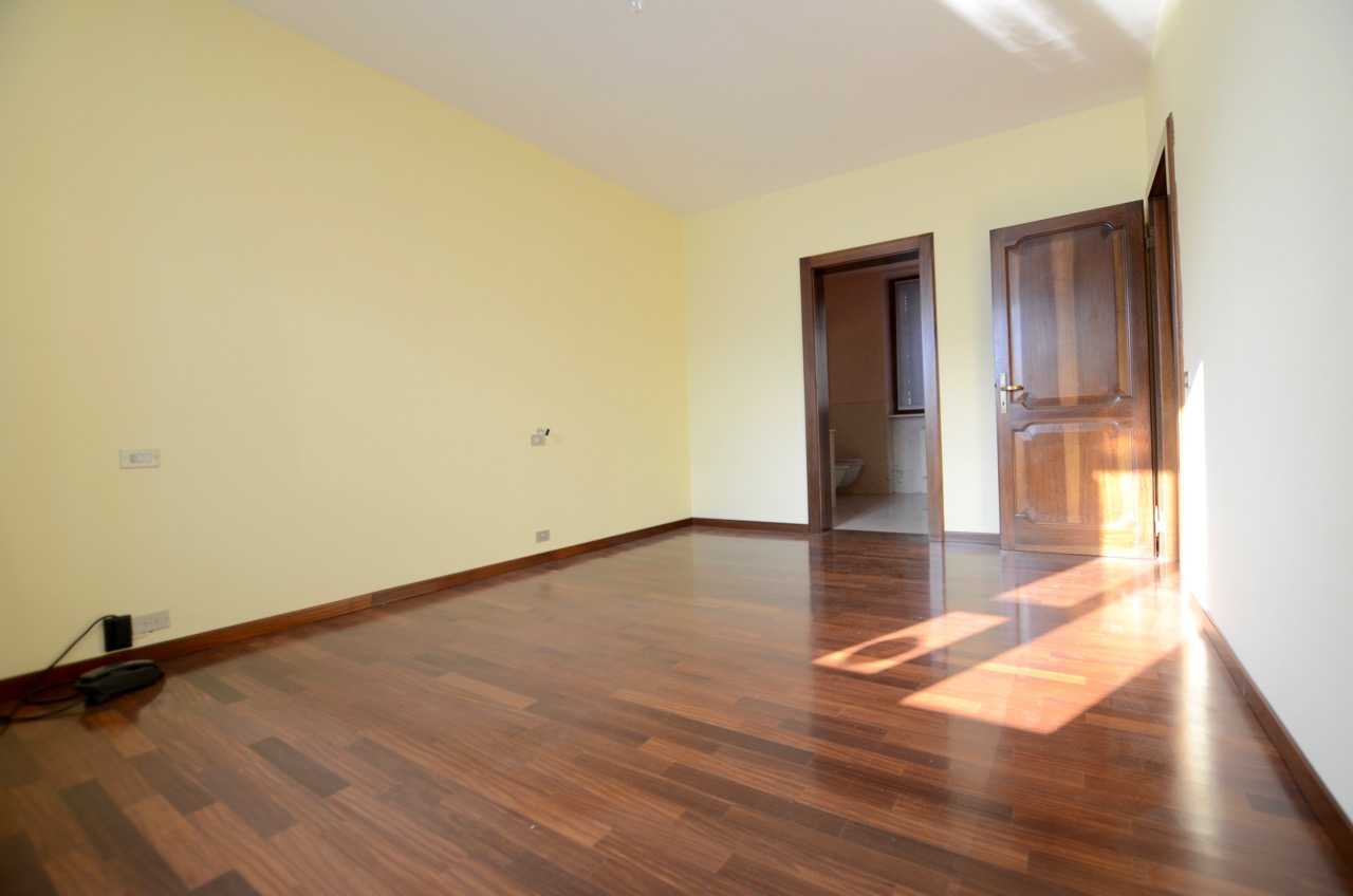 Condominio nel Lovere, Lombardy 10057168
