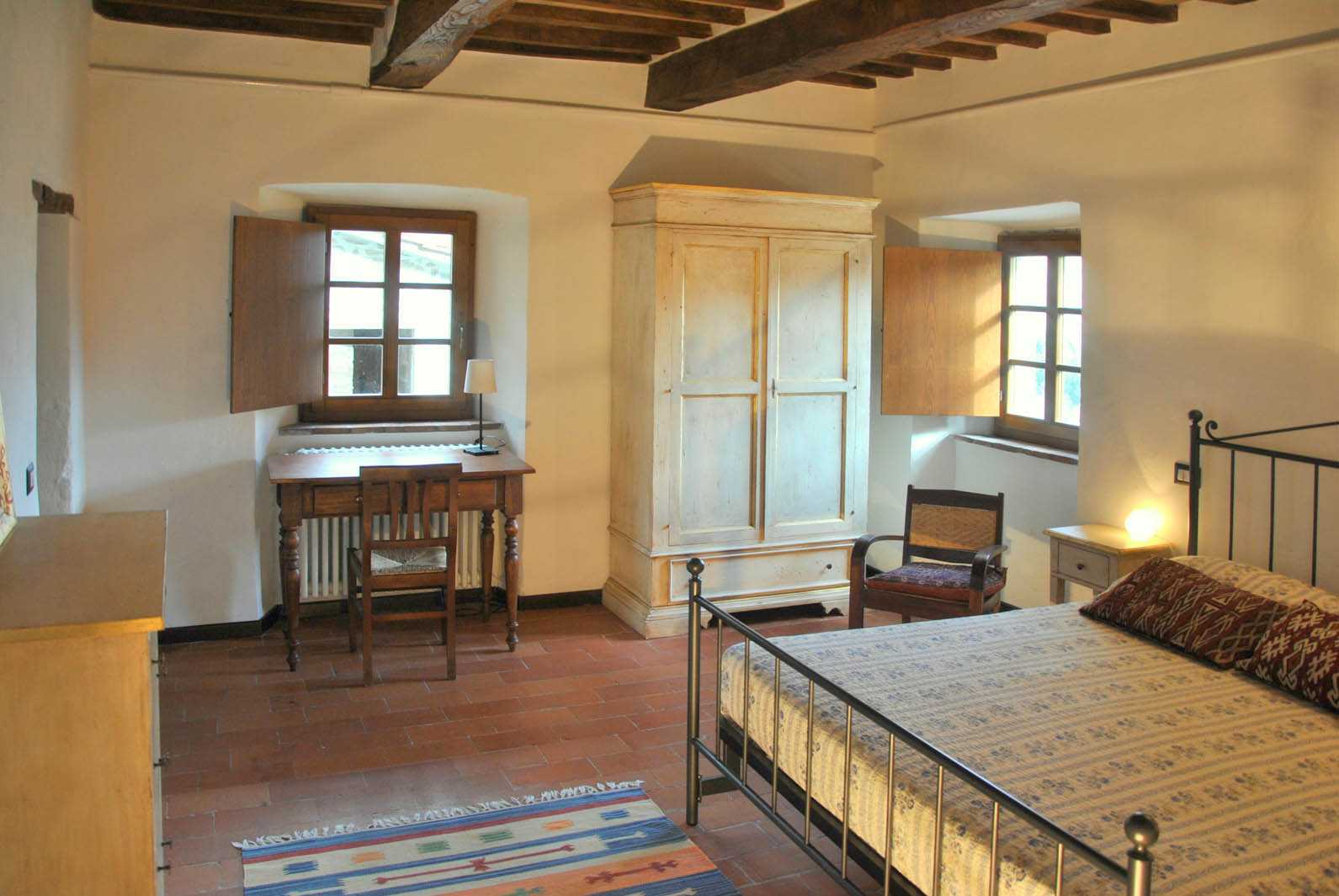 House in Caprese Michelangelo, Arezzo 10057835