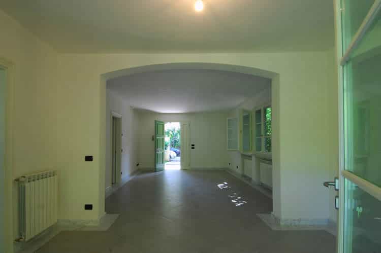 жилой дом в Forte Dei Marmi, Lucca 10057838