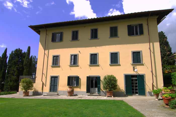 Rumah di Staggiano, Toskana 10057840
