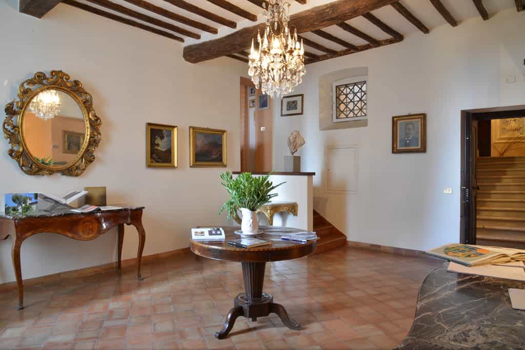 房子 在 Todi, Perugia 10058059