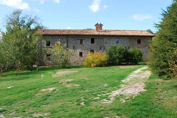 House in Chiaserna, Marche 10058124