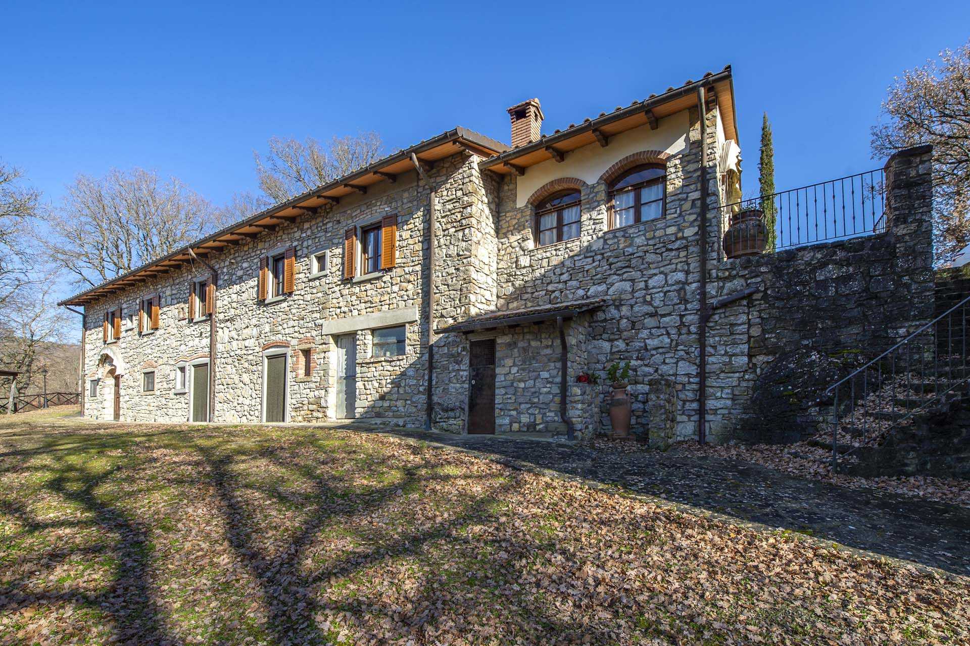 Talo sisään Poppi, Arezzo 10058137