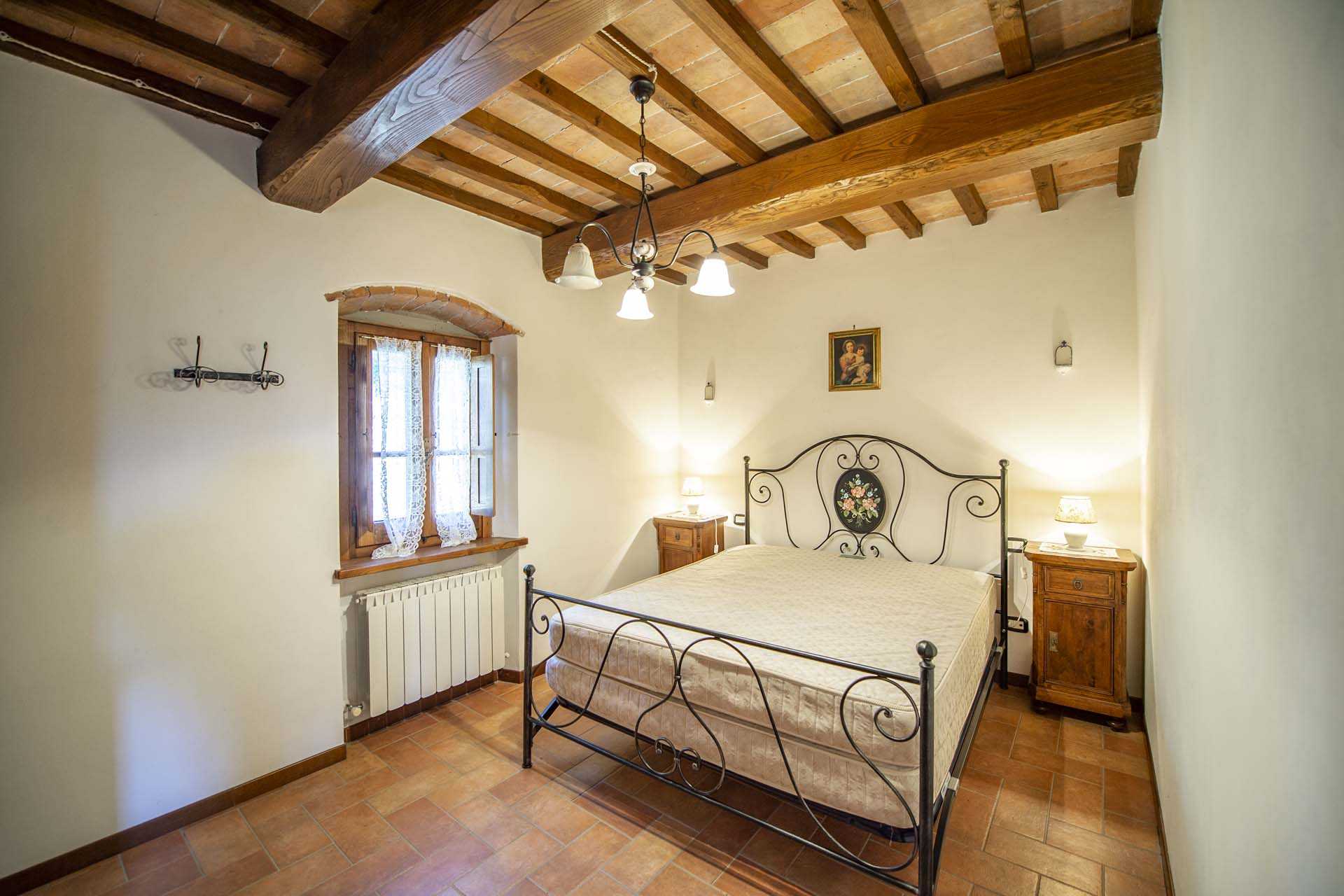 House in Poppi, Arezzo 10058137