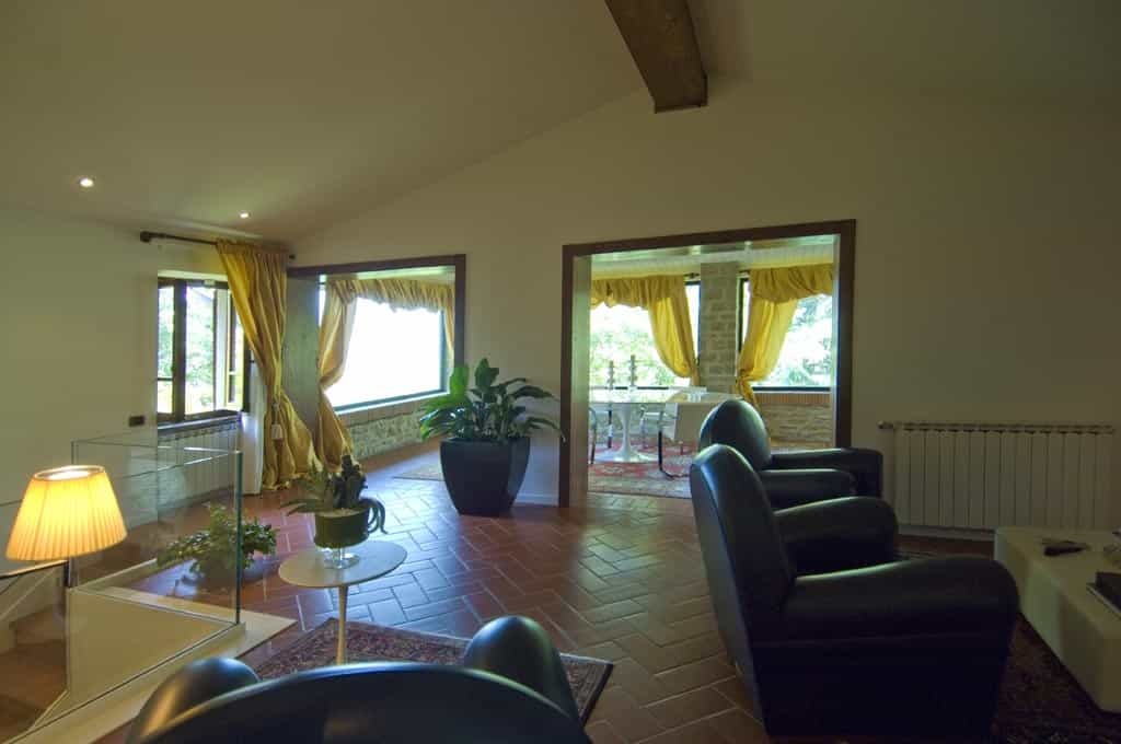 House in Arezzo, Arezzo 10058138