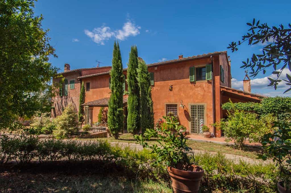 House in Legoli, Tuscany 10058147