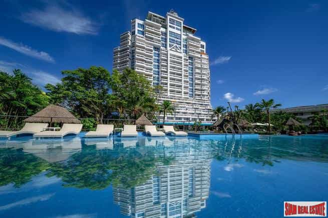 Condominium in Patong, Phuket 10058230