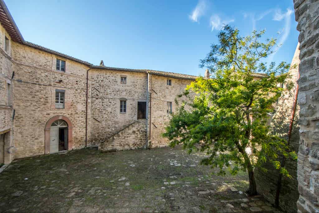σπίτι σε Assisi, Perugia 10058235