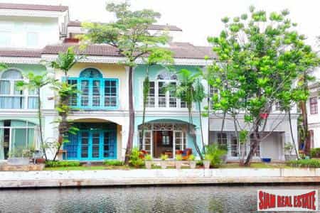 Condomínio no Ban Bang Khu, Phuket 10058275