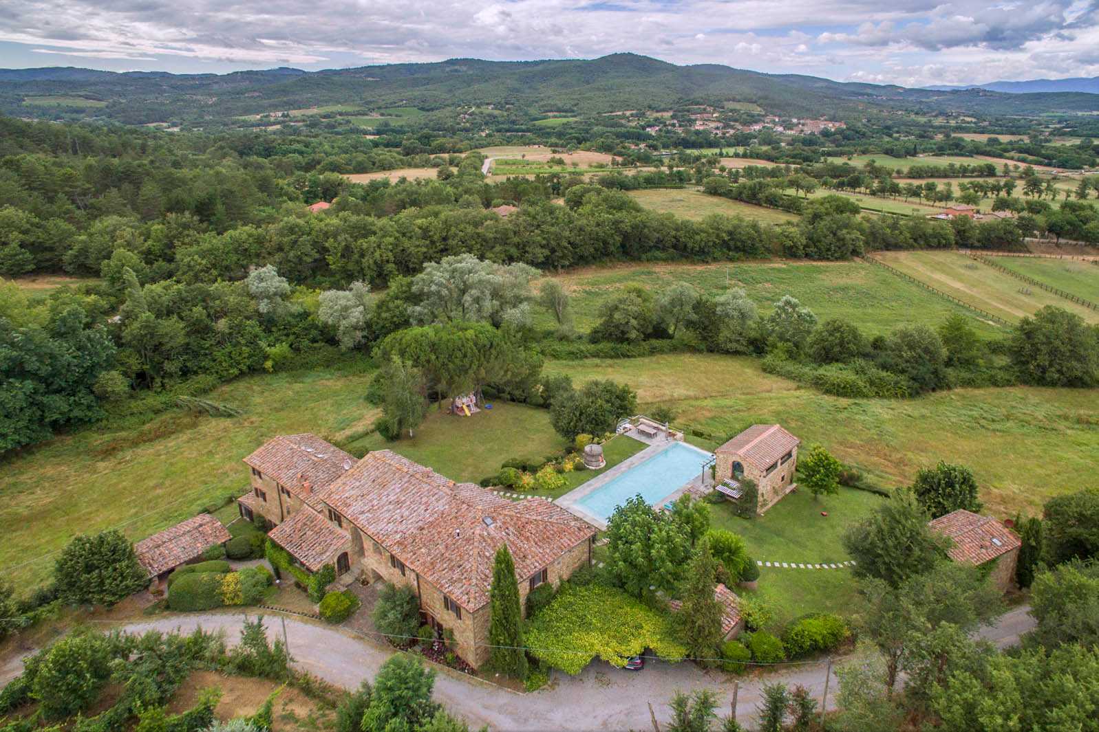 rumah dalam Ambra, Tuscany 10058279