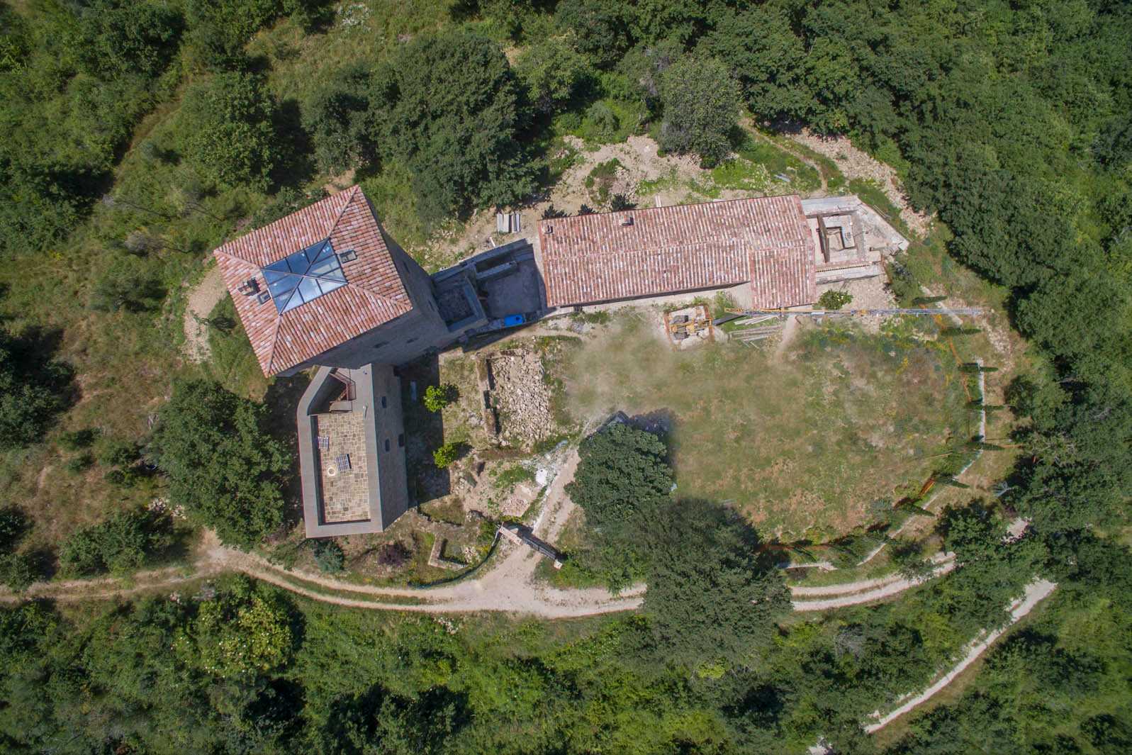 Rumah di Passignano sul Trasimeno, Umbria 10058345
