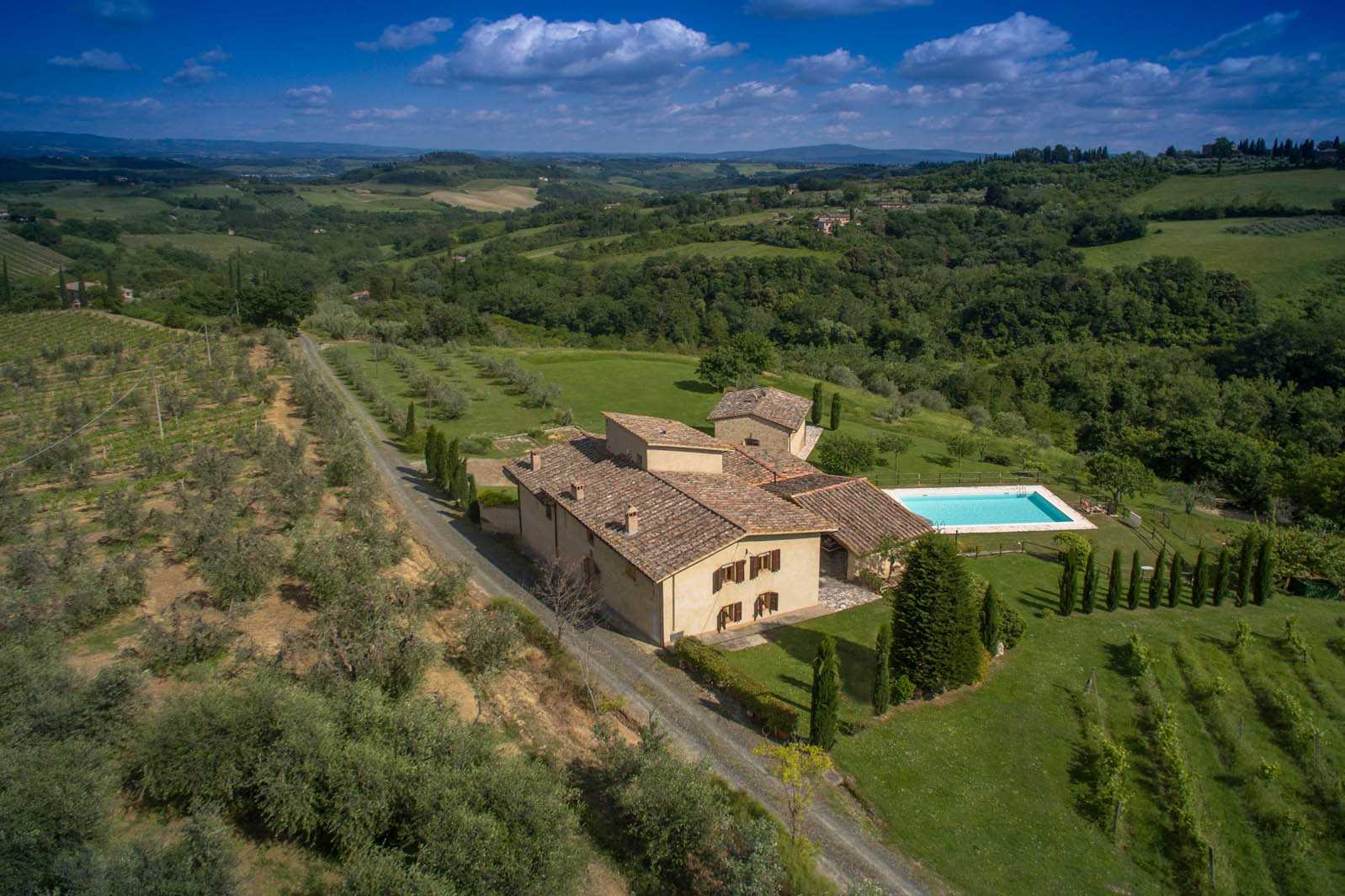House in San Gimignano, Tuscany 10058346