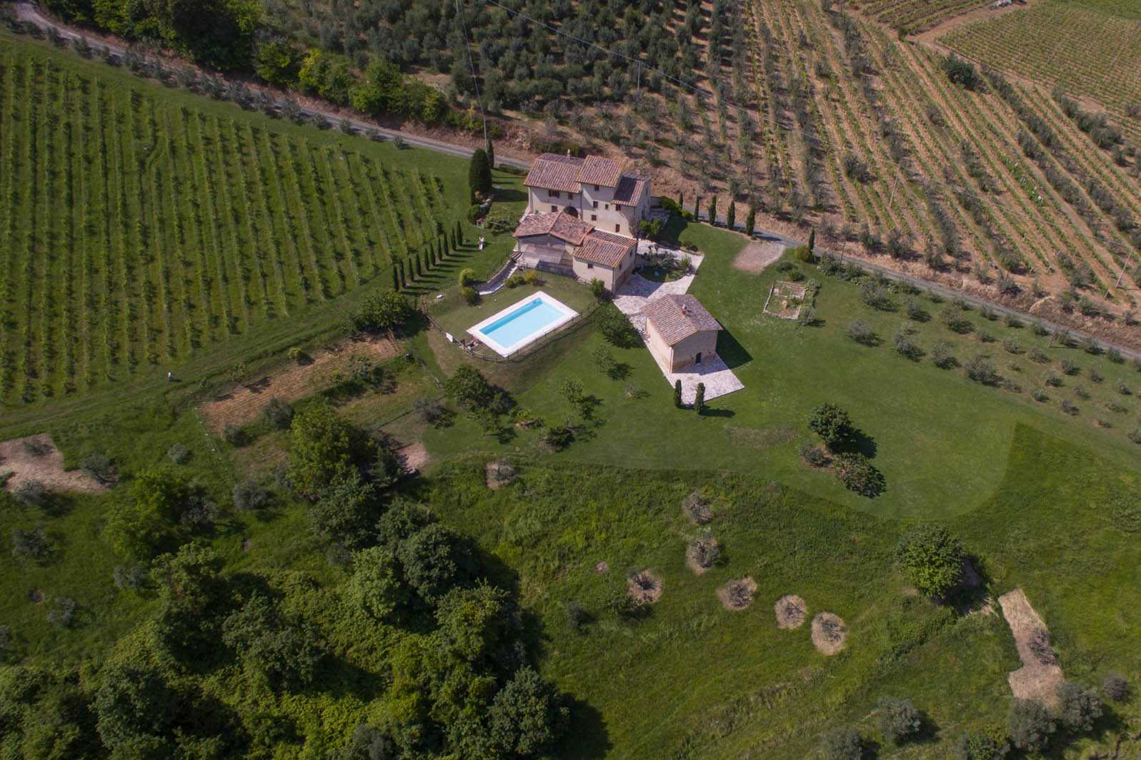 Rumah di San Gimignano, Toskana 10058346