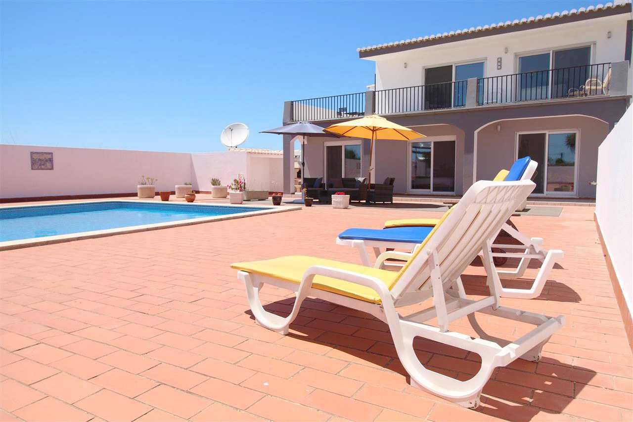 Talo sisään Praia Da Luz, Algarve 10058426