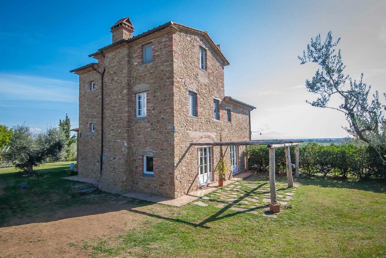 بيت في Monte San Savino, Arezzo 10058499