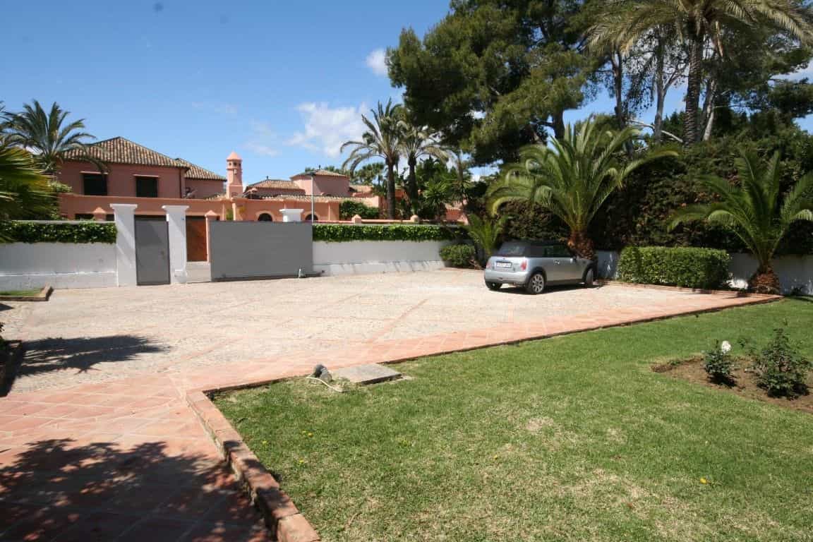 House in San Pedro de Alcantara, Andalusia 10058570