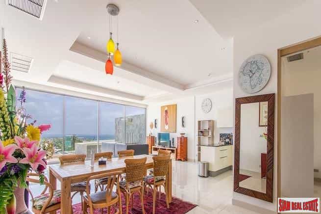 Condominium in Ban Kata, Phuket 10058614