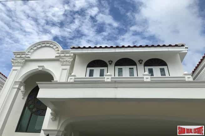 Talo sisään Ban Bang Khu, Phuket 10058616