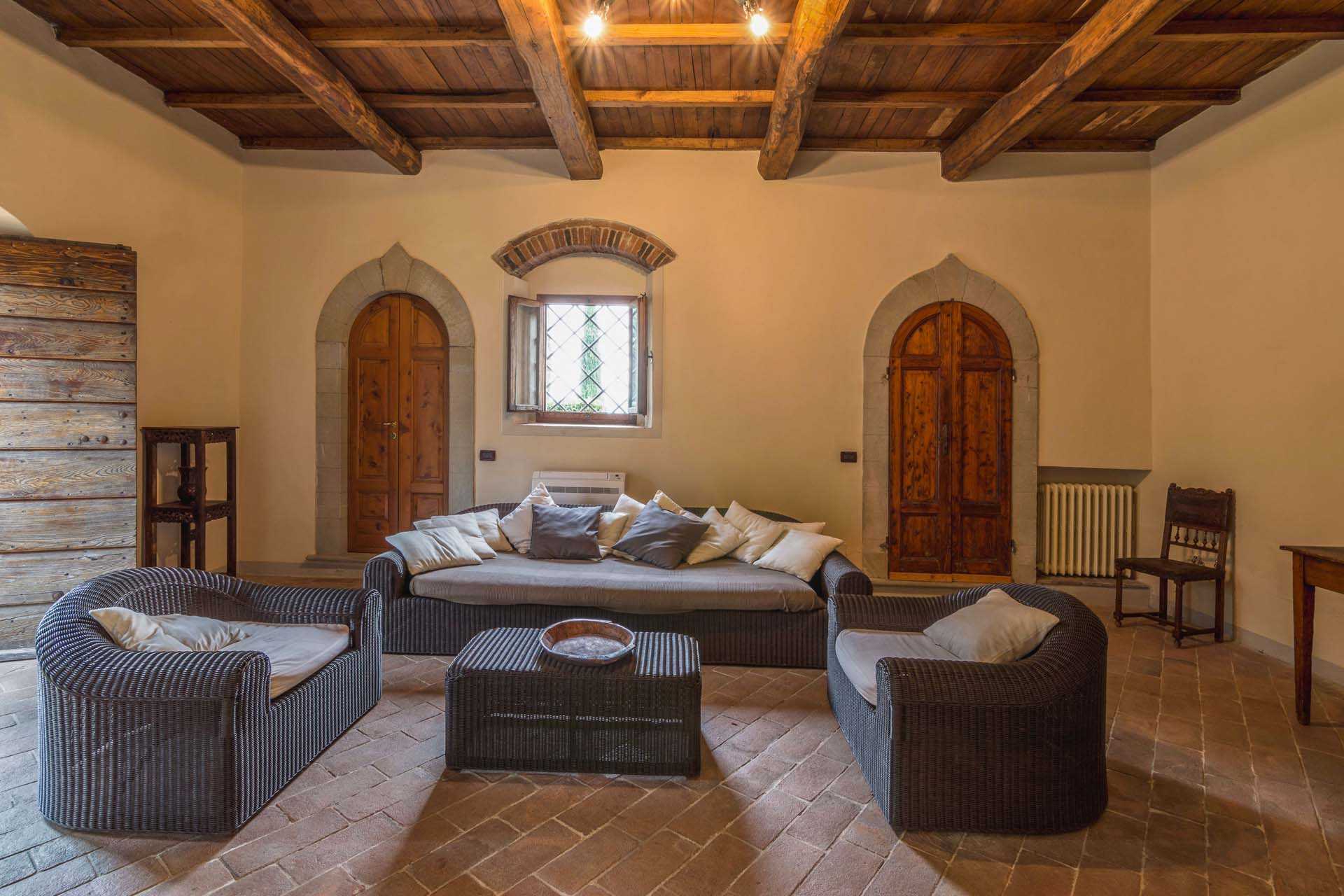 Будинок в Rufina, Florence Province 10058626