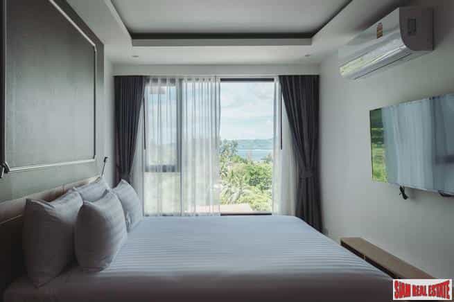 Condominium in Surin Beach, Phuket 10058699