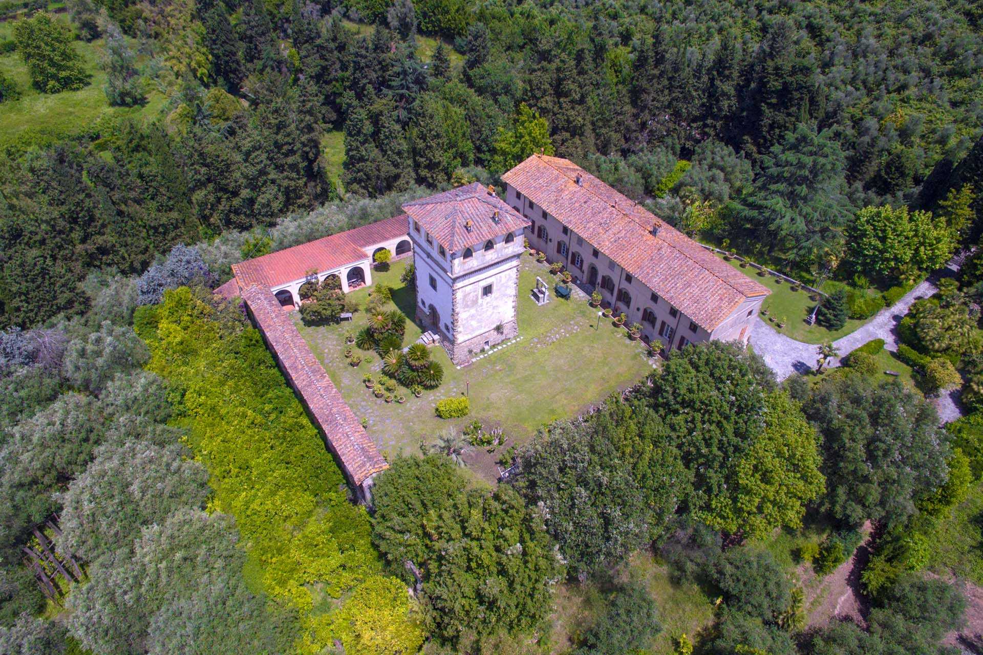 Talo sisään Camaiore, Toscana 10058760