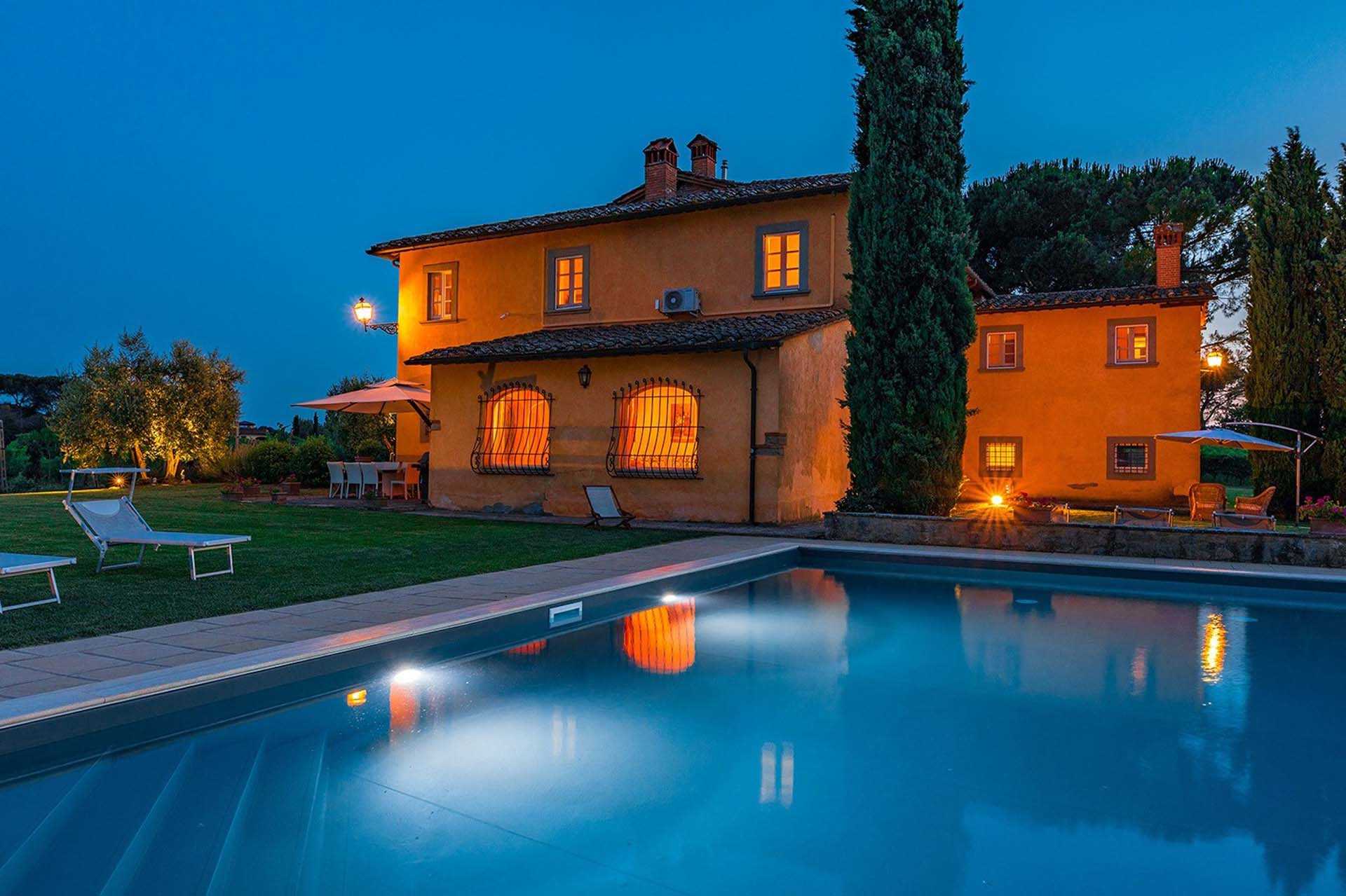 بيت في Monte San Savino, Arezzo 10058875
