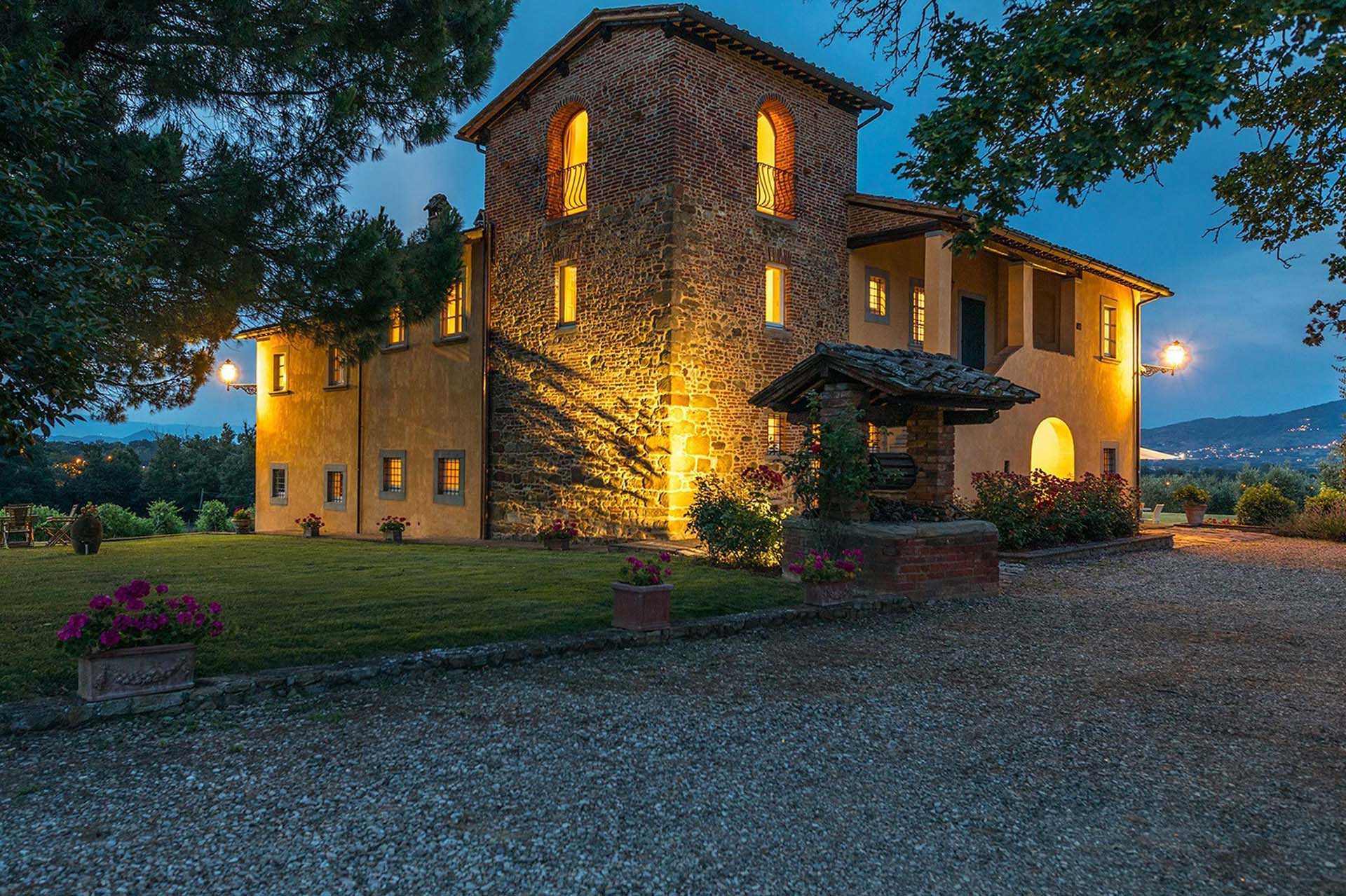 بيت في Monte San Savino, Arezzo 10058875