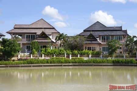 Huis in Ban Wat Mai, Phuket 10058904