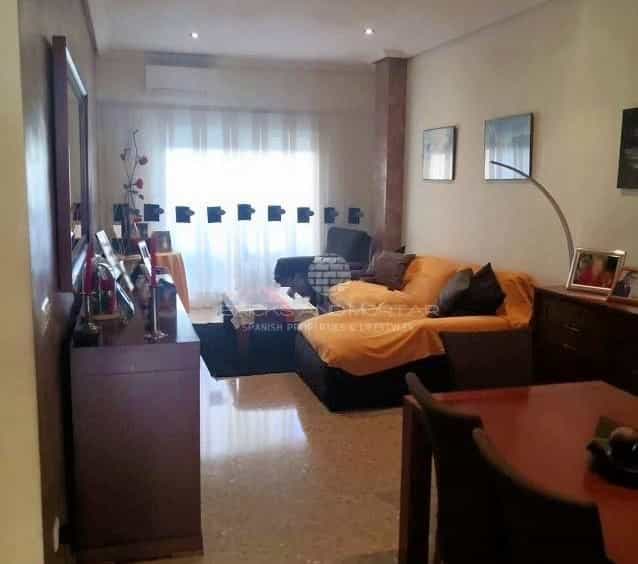 Condominium in Monserrat, Valencia 10059150