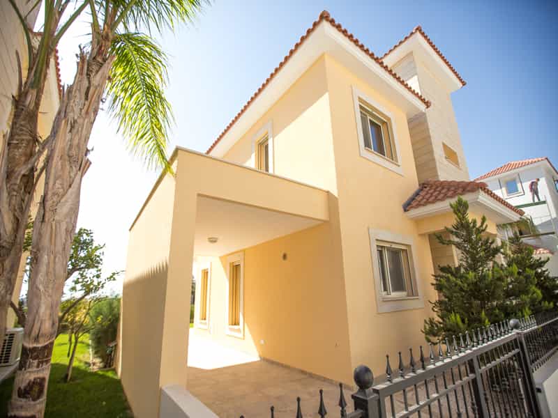 房子 在 Mouttagiaka, Limassol 10059245