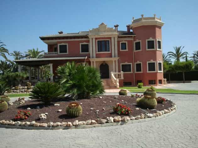 بيت في Elche, Alicante 10059482