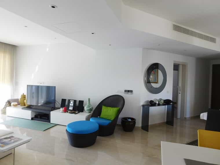 Condominium in Limassol, Lemesos 10059583