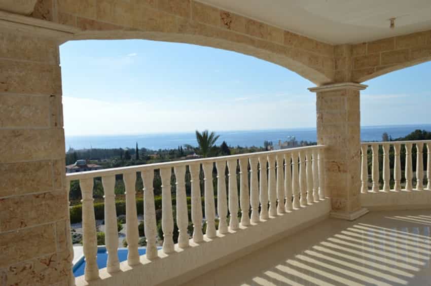 House in Sea Caves Peyia, Limassol 10059610